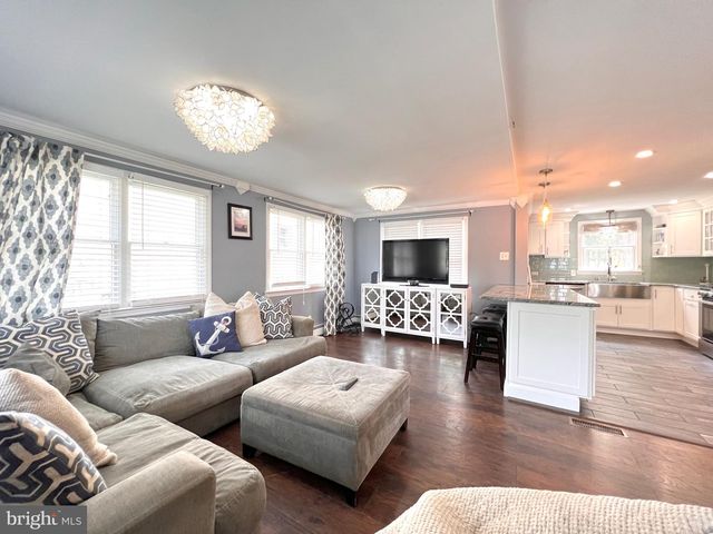 305 WHILDAM AVE, Cape May, NJ 08204