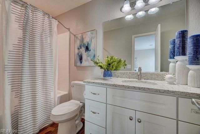 3640 Towne Point RD, Portsmouth, VA 23703