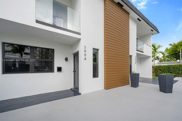 7994 Crespi Blvd 7994, Miami Beach, FL 33141