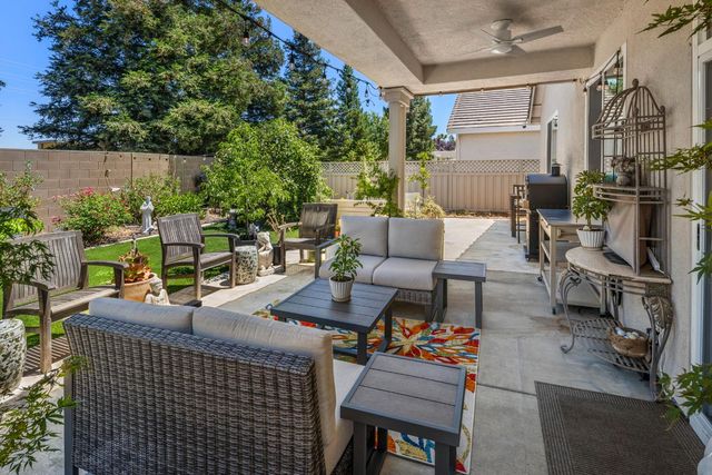 7469 Apple Hollow Loop, Roseville, CA 95747