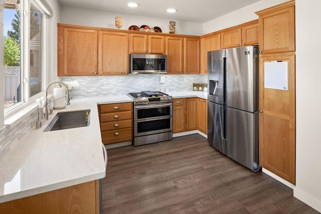 7469 Apple Hollow Loop, Roseville, CA 95747