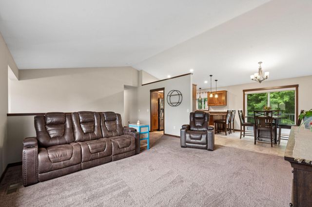 683 Elins Lake Road SE, Cambridge, MN 55008