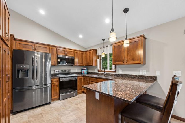 683 Elins Lake Road SE, Cambridge, MN 55008