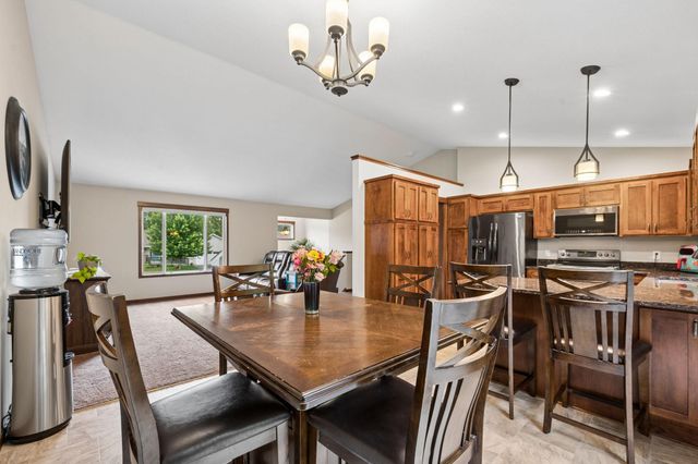 683 Elins Lake Road SE, Cambridge, MN 55008