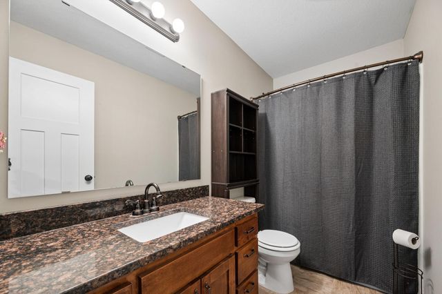 683 Elins Lake Road SE, Cambridge, MN 55008