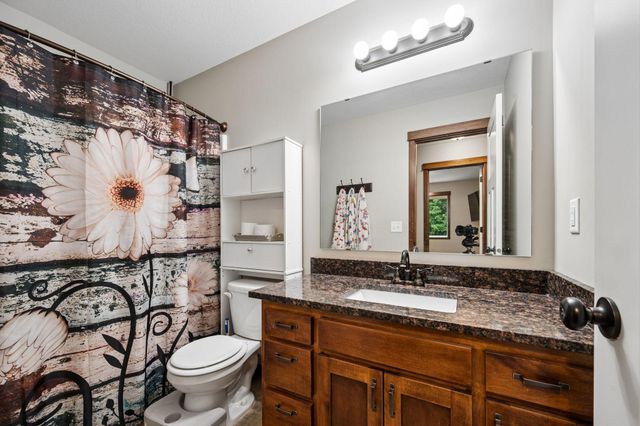 683 Elins Lake Road SE, Cambridge, MN 55008