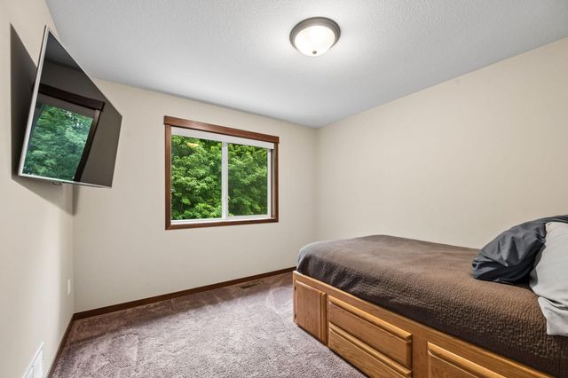 683 Elins Lake Road SE, Cambridge, MN 55008