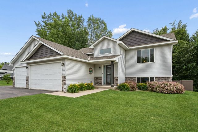 683 Elins Lake Road SE, Cambridge, MN 55008
