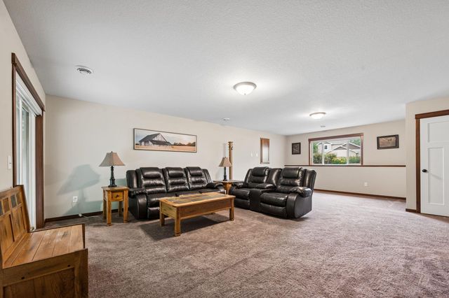 683 Elins Lake Road SE, Cambridge, MN 55008