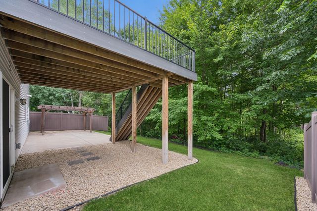 683 Elins Lake Road SE, Cambridge, MN 55008