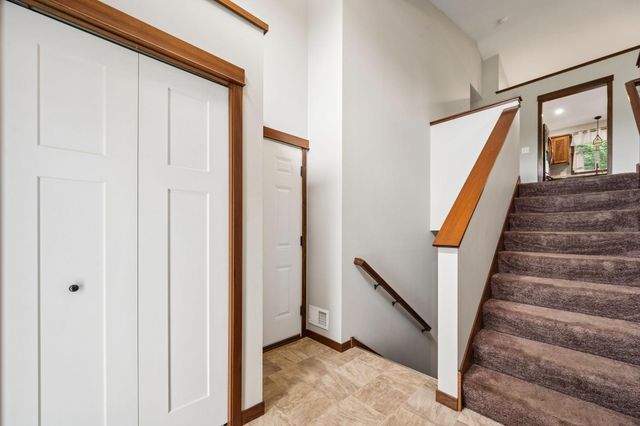 683 Elins Lake Road SE, Cambridge, MN 55008