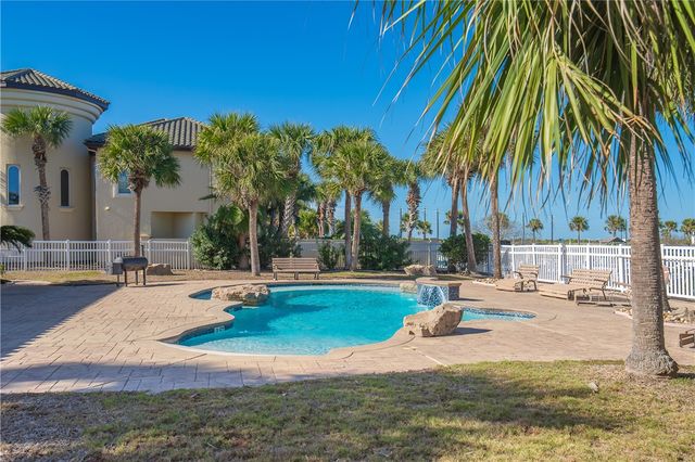 221 La Joya, Port Aransas, TX 78373