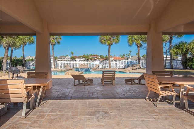 221 La Joya, Port Aransas, TX 78373