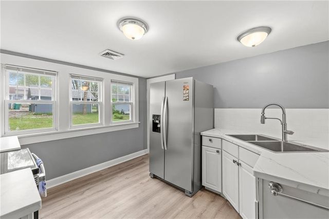 304 E Shawnee Street, Paola, KS 66071