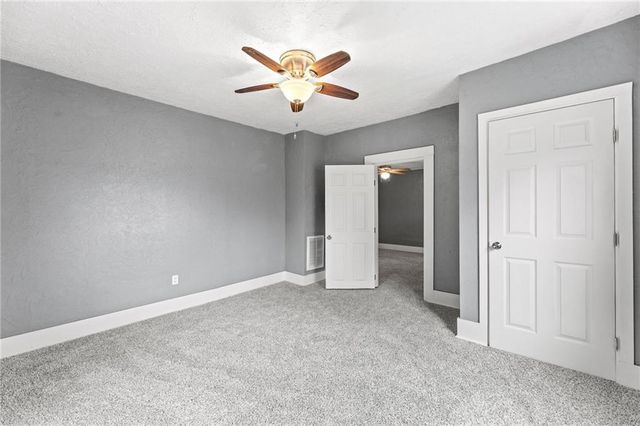 304 E Shawnee Street, Paola, KS 66071