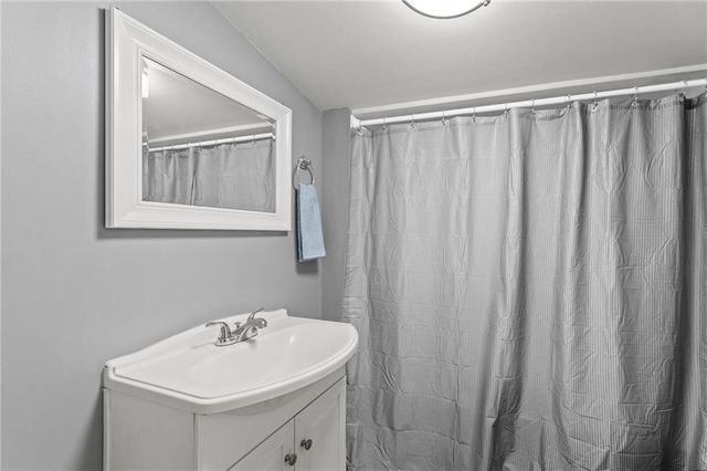 304 E Shawnee Street, Paola, KS 66071