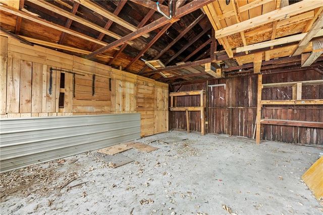 304 E Shawnee Street, Paola, KS 66071