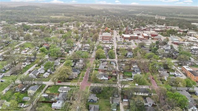 304 E Shawnee Street, Paola, KS 66071
