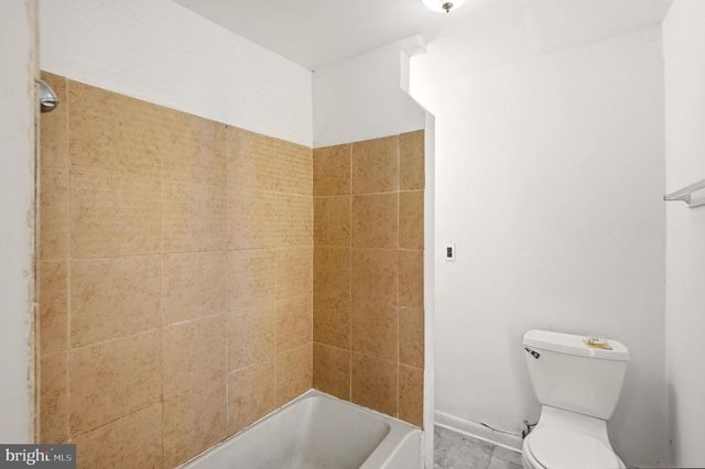 85 HOPKINS ST, Woodbury, NJ 08096