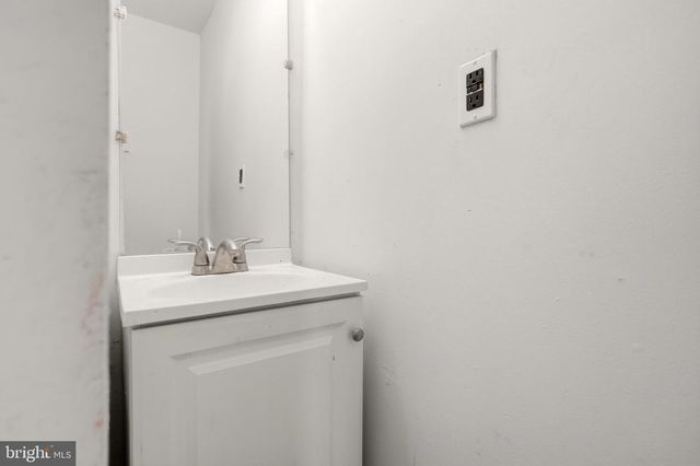 85 HOPKINS ST, Woodbury, NJ 08096