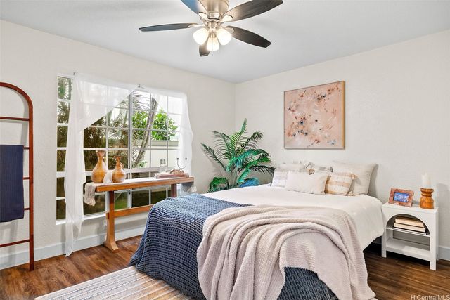 287 Mananai Place 48d, Honolulu, HI 96818