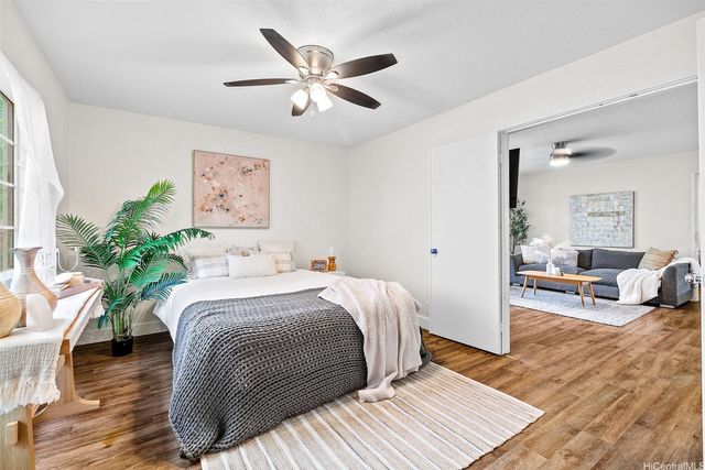 287 Mananai Place 48d, Honolulu, HI 96818