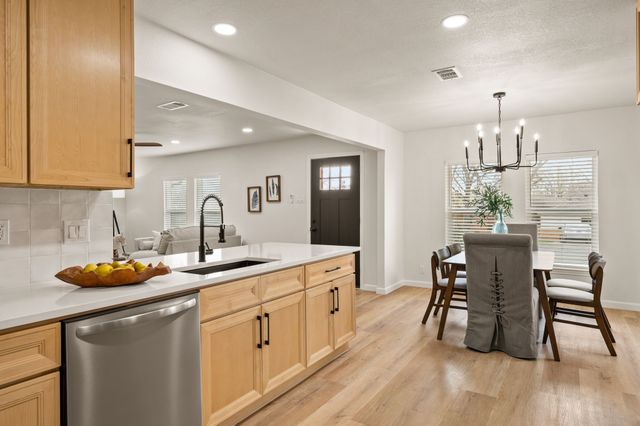 1225 Bellaire Drive, Grapevine, TX 76051