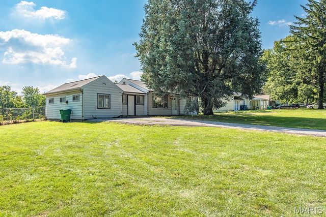 10253 Imperial Drive, St Louis, MO 63136