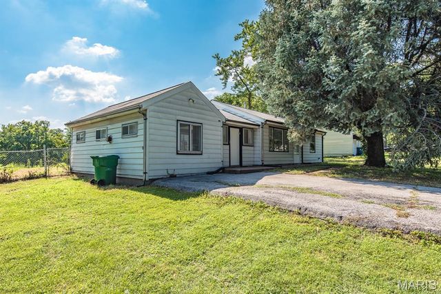 10253 Imperial Drive, St Louis, MO 63136