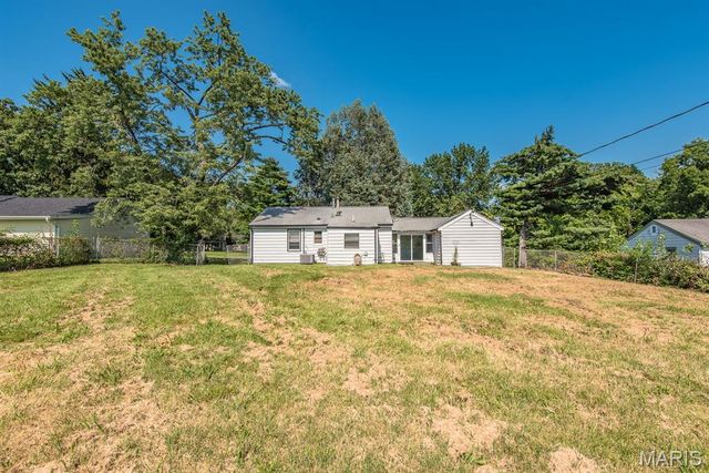 10253 Imperial Drive, St Louis, MO 63136