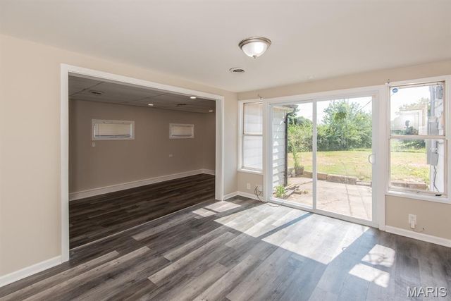 10253 Imperial Drive, St Louis, MO 63136