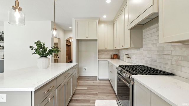 9836 Gala Cove, Fort Wayne, IN 46835
