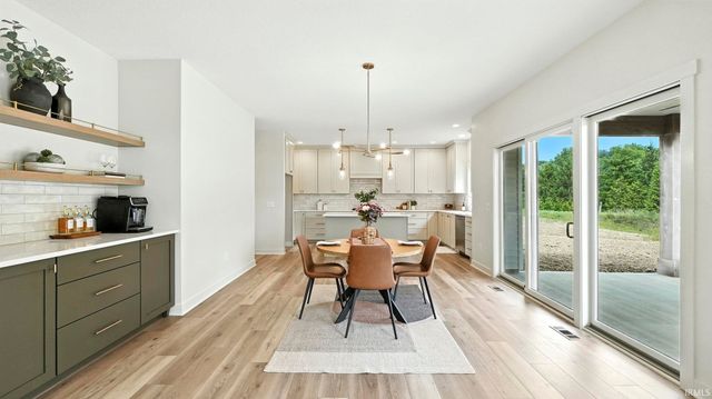 9836 Gala Cove, Fort Wayne, IN 46835