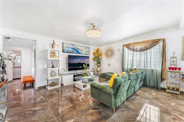2083 La Vante Avenue, Las Vegas, NV 89169
