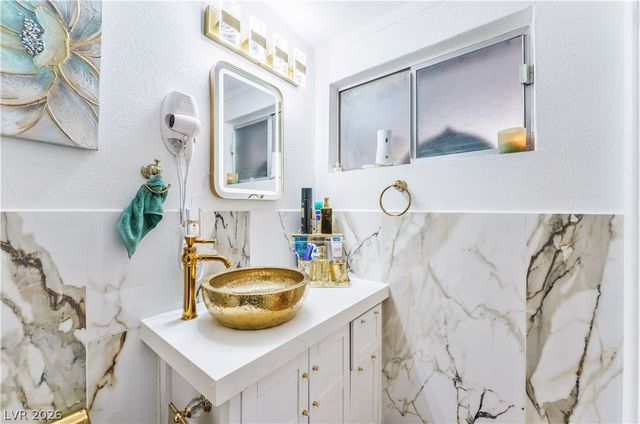 2083 La Vante Avenue, Las Vegas, NV 89169