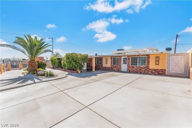 2083 La Vante Avenue, Las Vegas, NV 89169