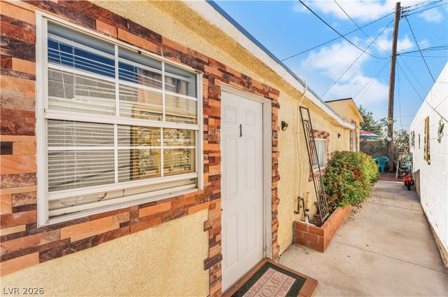 2083 La Vante Avenue, Las Vegas, NV 89169