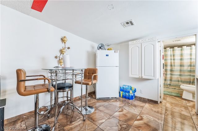 2083 La Vante Avenue, Las Vegas, NV 89169