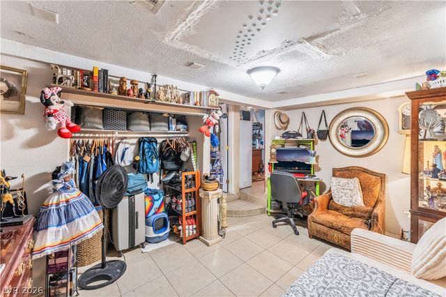2083 La Vante Avenue, Las Vegas, NV 89169