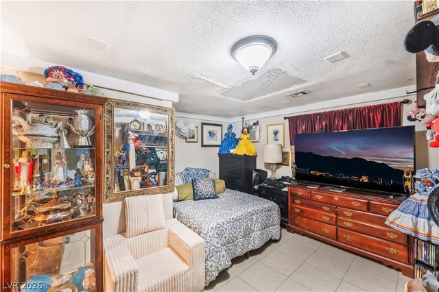 2083 La Vante Avenue, Las Vegas, NV 89169