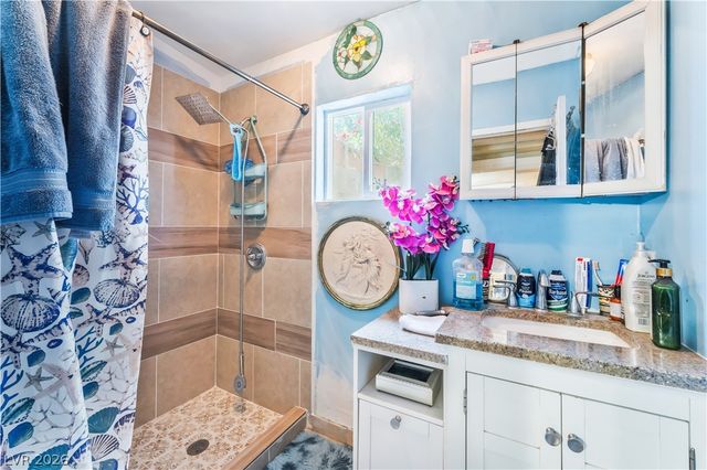 2083 La Vante Avenue, Las Vegas, NV 89169