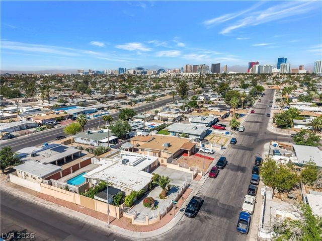 2083 La Vante Avenue, Las Vegas, NV 89169
