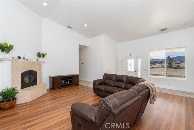 1830 Calaveras Road, Pinon Hills, CA 92372