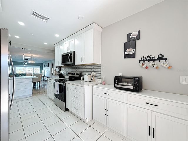 431 BOCA CIEGA POINT BOULEVARD N, St Petersburg, FL 33708