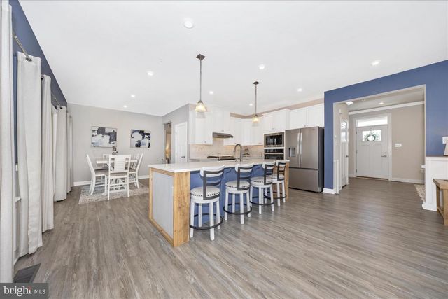 6832 WOODRIDGE RD, New Market, MD 21774