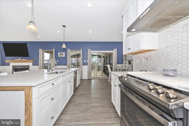 6832 WOODRIDGE RD, New Market, MD 21774