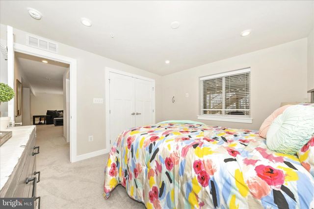 6832 WOODRIDGE RD, New Market, MD 21774