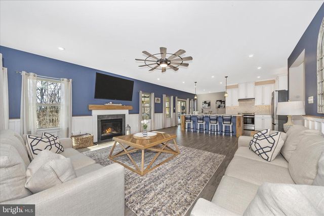 6832 WOODRIDGE RD, New Market, MD 21774