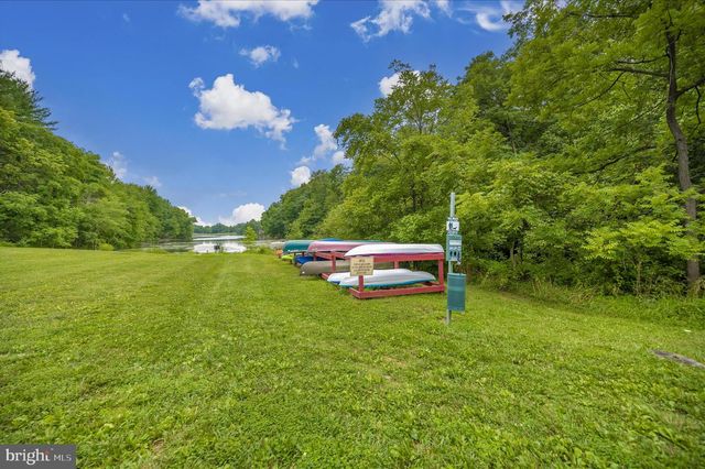 6832 WOODRIDGE RD, New Market, MD 21774