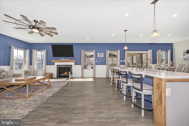 6832 WOODRIDGE RD, New Market, MD 21774